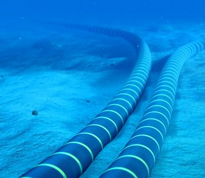 Подводный оптоволоконный кабель